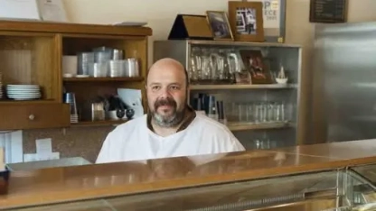 İskeçe'nin sevilen esnaflarından tatlıcı Bahadır aramızdan ayrıldı