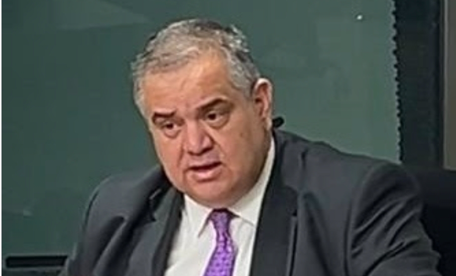 Spanakis: “Yangınlara karşı önleyici tedbirlerde belediyeler ön safta”