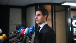 Hollanda Başbakanı Jetten: İran’a yönelik saldırılar hukuka uygun değil