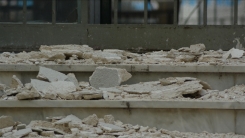 Yunanistan'da 5,3 büyüklüğündeki depremde 140'tan fazla binanın hasar gördüğü tespit edildi