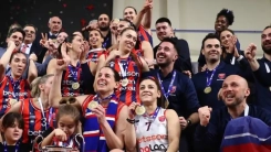 Türk antrenör Yunanistan’da tarih yazdı: Panionios ilk kez kupayı kazandı