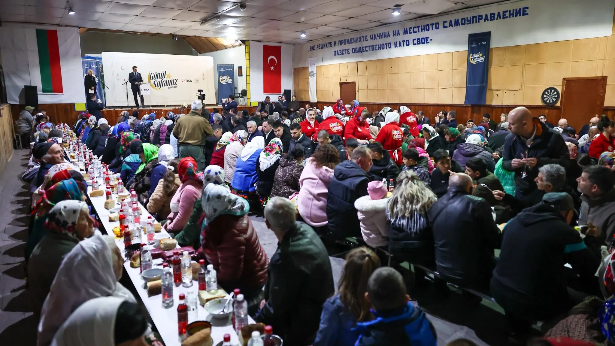TİKA, Bulgaristan'da 800 kişilik iftar sofrası kurdu
