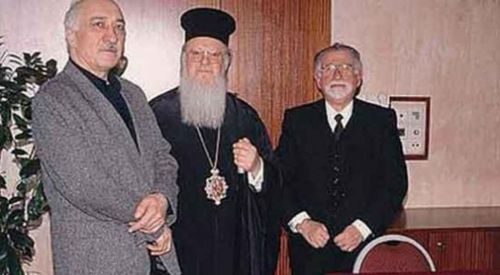 "Türkiye'deki darbeyi CIA, Gülen ve Rum Ortodoks Patrikhanesi gerçekleştirdi"