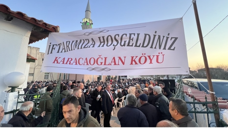 Karacaoğlan köyü muhteşem bir iftar organizasyonuna imza attı 