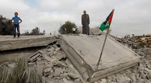 İsrail Filistin'de bir evi yıktı