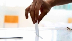 Yeni Demokrasi hala önde, PASOK ikinci sırada