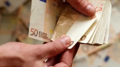 Έκτακτο επίδομα 200 ευρώ: Ποιοι θα το πάρουν – Τα εισοδηματικά κριτήρια και οι δικαιούχοι