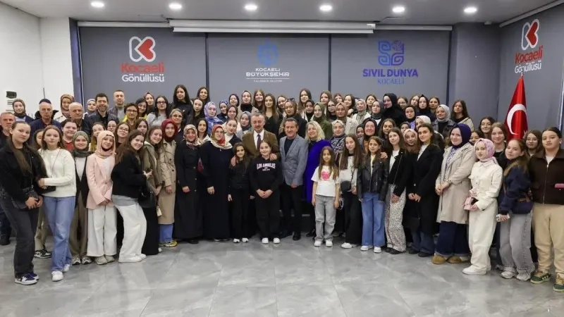 İskeçe Müftülüğü Genç Müftülük kız öğrencilerinden Kocaeli’ne anlamlı ziyaret