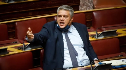 Yunanistan’da siyasi deprem sinyali! Samaras’a yakın vekilden dikkat çeken imza