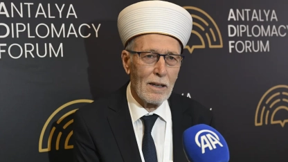 Gümülcine Müftüsü İbrahim Şerif Antalya Diplomasi Forumu’nda Azınlığın eğitim sorunlarına değindi