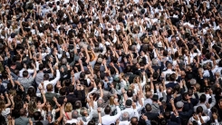 İsviçre'de yerel yönetici ve yargı mensuplarını el kaldırma usulüyle seçiyorlar!