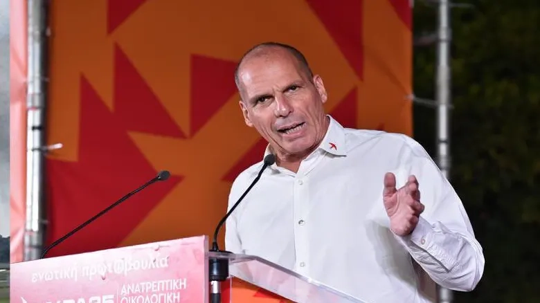 Varoufakis’ten hükümetine sert suçlama: “Ya işbirlikçi ya da aciz”