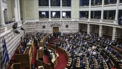 Parlamento dinleme skandalı soruşturmasını reddetti