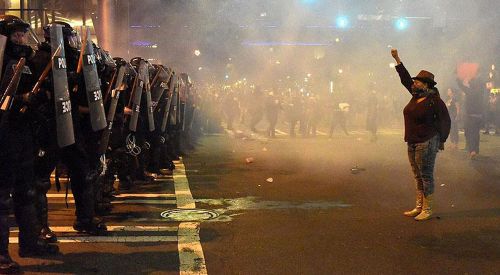 ABD'de siyahiler ayaklandı, OHAL ilan edildi, dünya kaygılı