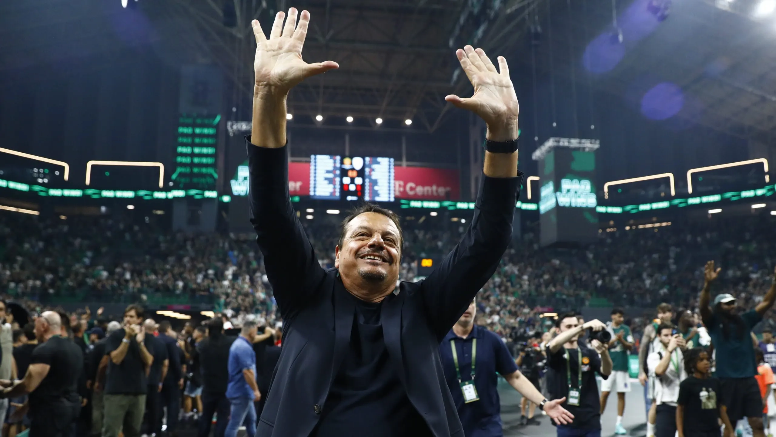 Panathinaikos'ta başantrenör Ergin Ataman ile yollar ayrıldı