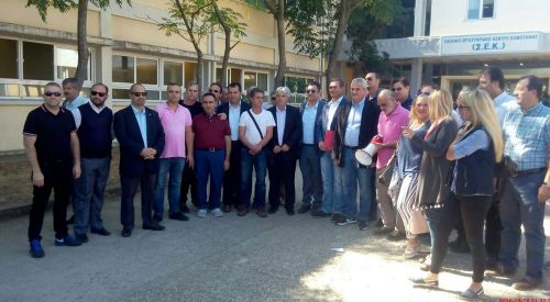 DEB Partisi SÖPA mezunu öğretmenler derneğinin eylemine destek verdi