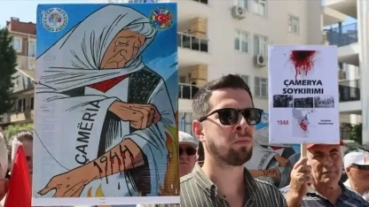 Yunanistan'ın Edirne Konsolosluğu önüne siyah çelenk bırakıldı