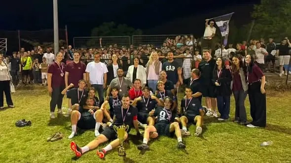 Dr. Sadık Ahmet futbol turnuvasında şampiyonlar belli oldu