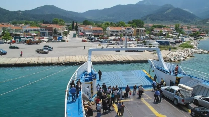 Kavala ve Keramoti limanlarından bir ayda yarım milyondan fazla yolcu Taşöz'e geçti