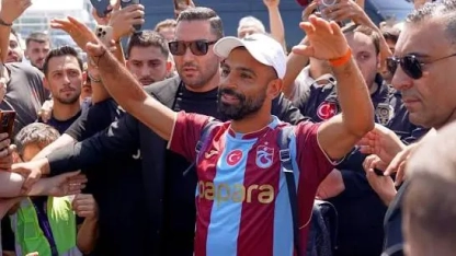 Mohamed Salah Trabzonspor’da: Yıldız futbolcu taraftarla buluştu