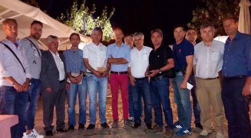 Söpa mezunu öğretmen dernekleri bakan danışmanıyla görüştü