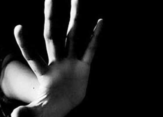 Moria sığınmacı kampında kız çocuğuna toplu tecavüz dehşeti!