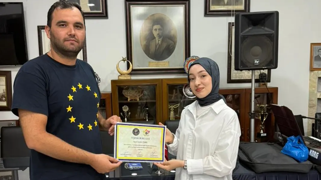  İskeçe Türk Birliği gençlik kolu’ndan veda gecesi