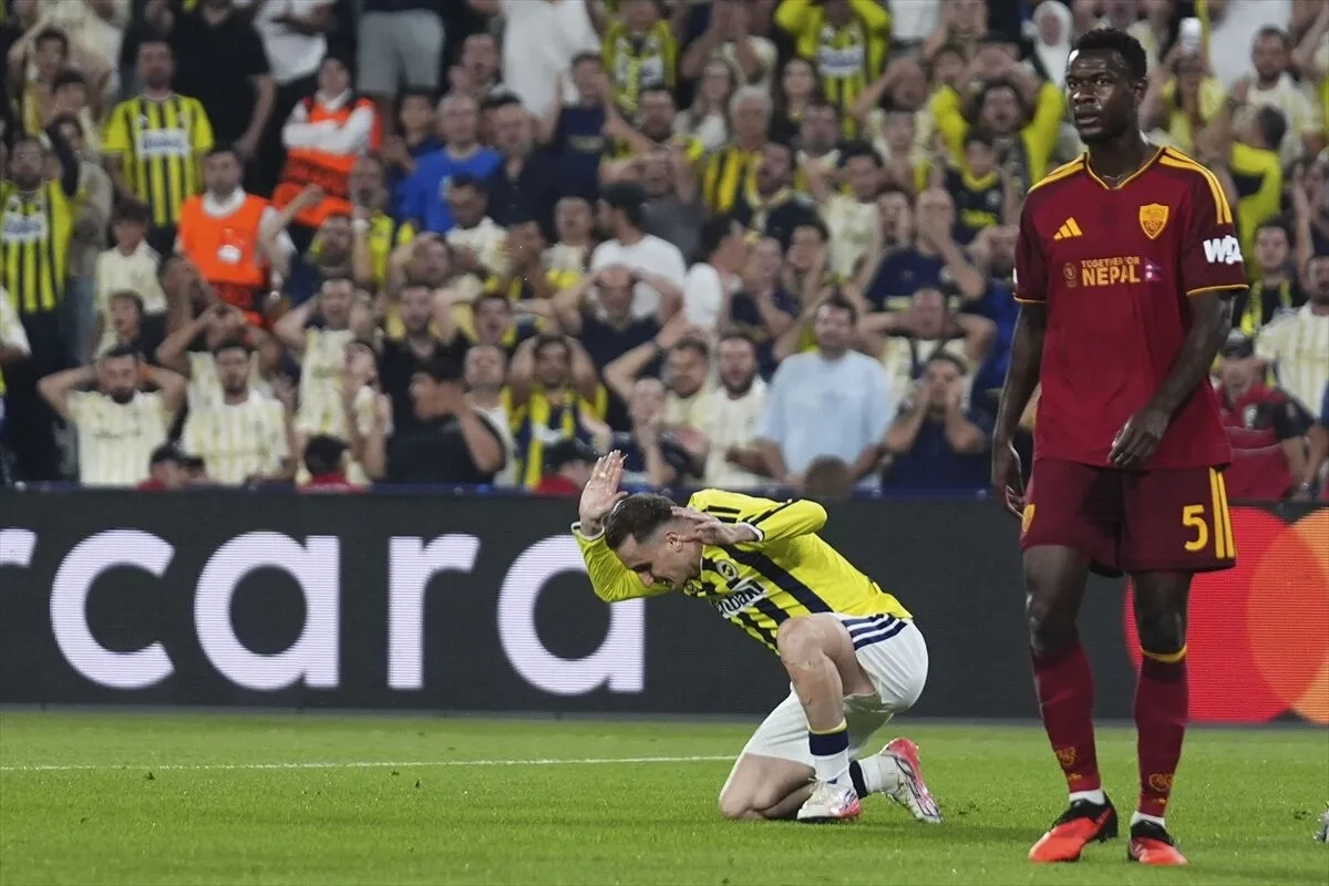 Fenerbahçe, Şampiyonlar Ligi'ne beraberlikle başladı