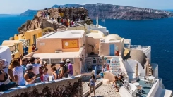 Türk turistler Yunan adalarına akın etmeye devam ediyor