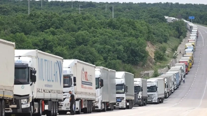 Bulgaristan’da Türkiye’ye geçiş için 18 kilometrelik tır kuyruğu