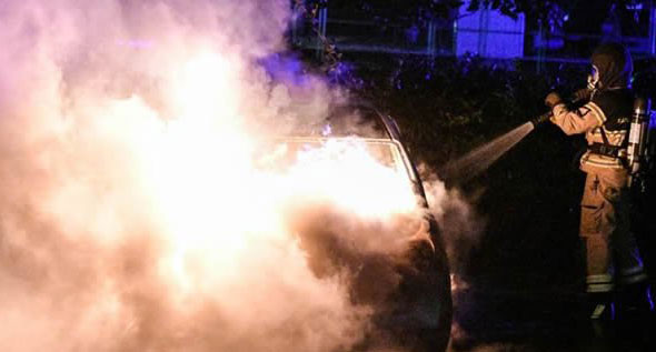 Selanik'te sığınmacıların ölümüne neden olan araba ateşe verildi