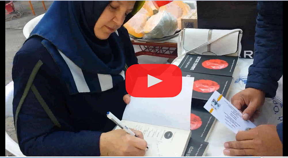 VİDEO | Kermese katkı olsun diye yazdığı kitabını sattı