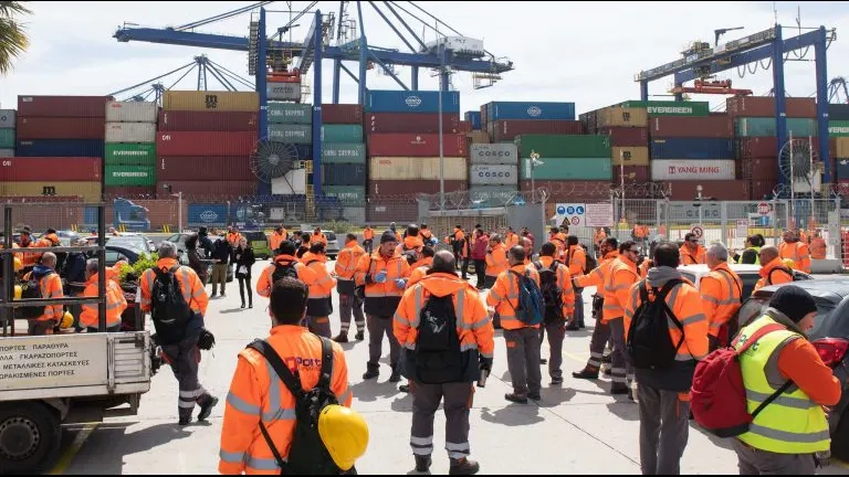 Yunanistan’da 30 Ekim’de liman grevi: ADEDY’den üç bölgede iş bırakma kararı