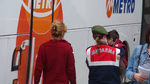 Küçük oğlunu Yunanistan'a kaçırırken yakalandı