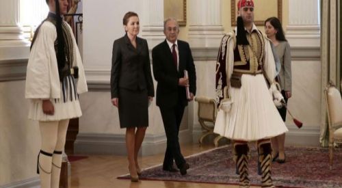 Türkiye'nin yeni Atina Büyükelçisi Halit Çevik, güven mektubunu Pavlopulos'a sundu