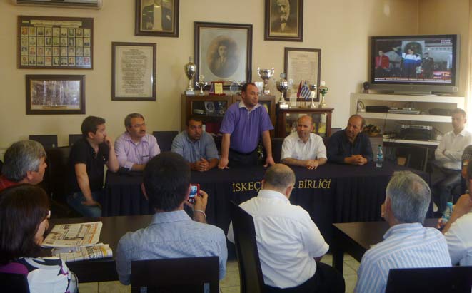 İzmir’den Öğretmenlerden oluşan  45 kişilik bir heyet İskeçe Türk Birliği’ni ziyaret etti