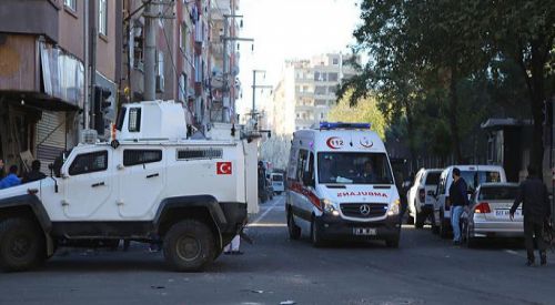 Türkiye'de terör saldırısı: 2'si polis 8 şehit