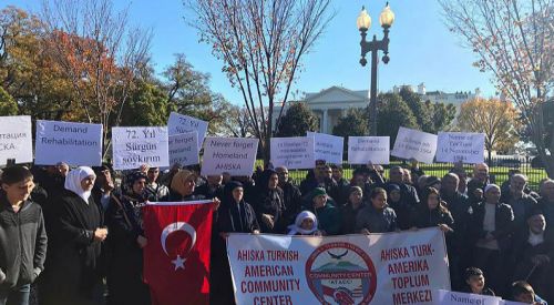 Ahıska Türkleri Beyaz Saray önünde toplandı