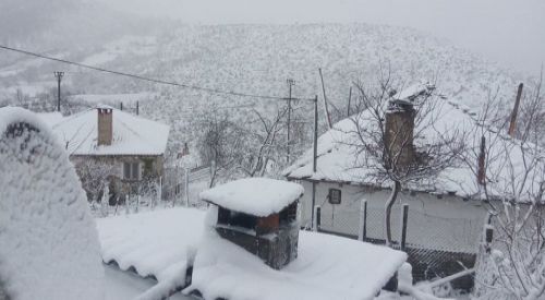 Dağlık bölgeler beyaza büründü