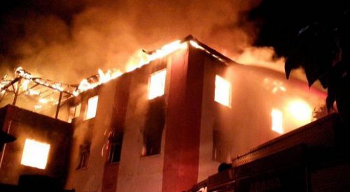 Türkiye'de özel öğrenci yurdunda yangın: 12 kişi hayatını kaybetti