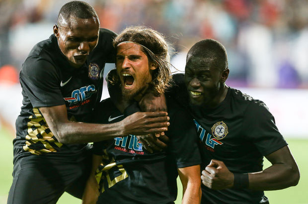 Osmanlıspor, UEFA Avrupa Ligi'nde 2. tura çıktı