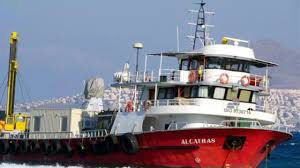 Kos Adası çıklarında karaya oturan Türk teknesine yardım edilemiyor