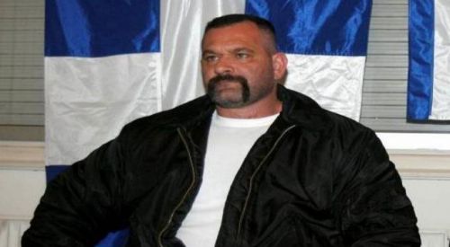 Ο υπόδικος Λαγός τραμπουκίζει γονείς και δασκάλους σε Δημοτικό Σχολείο