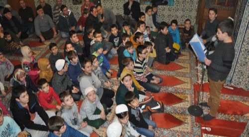 Çocuklar Yeni Mahalle Camii’nde buluştu