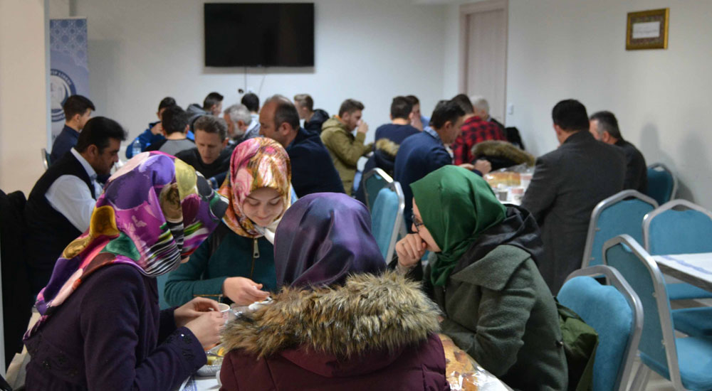 BİHLİMDER yönetimi İmam Hatipli öğrencilerle kahvaltıda buluştu
