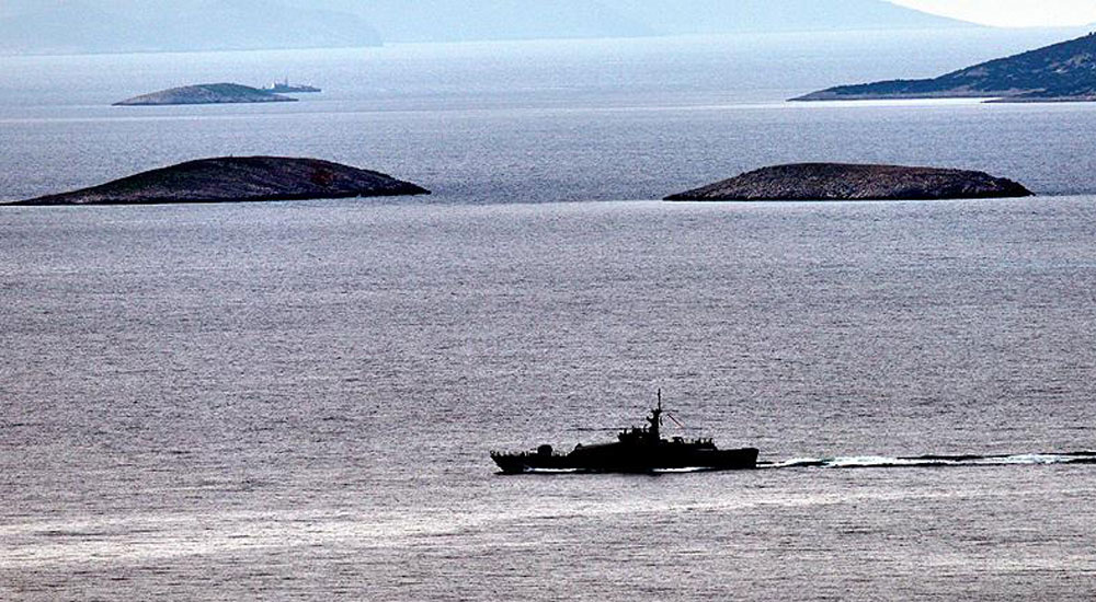 Türk ve Yunan güçleri Kardak yakınlarında bekliyor
