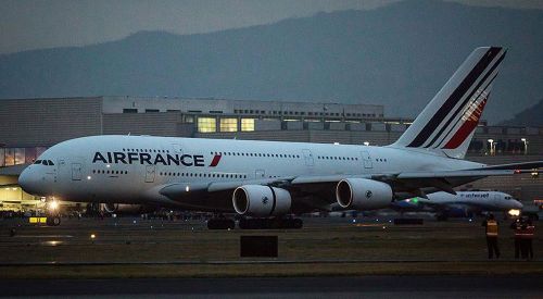 Fransız Air France 15 Müslüman yolcuyu uçağa kabul etmedi