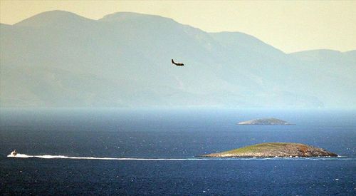 Türk Sahil Güvenlikten Kardak yakınlarında aralıksız denetim