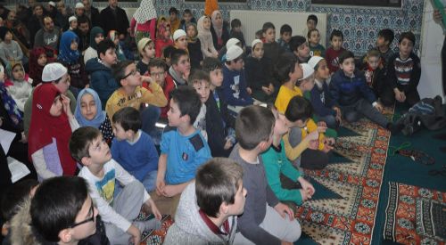 Mastanlı Camii çocuklarla renklendi