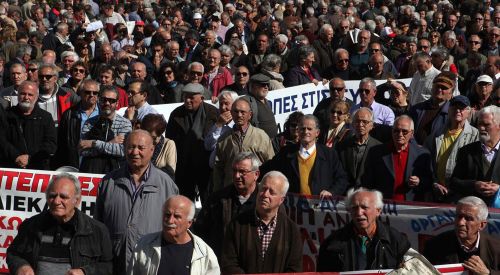 Ekonomik kriz, protesto gösterilerini artırıyor